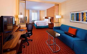 Fairfield Inn & Suites Houston Hobby Airport 3*